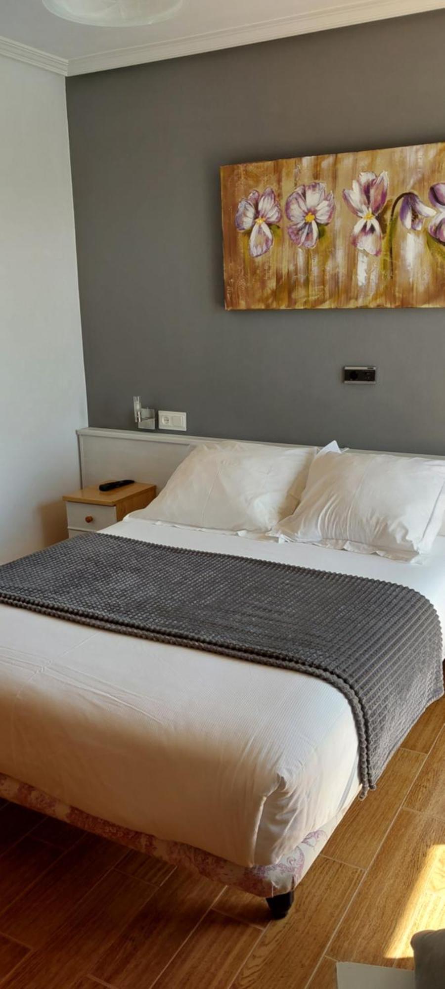 Hotel La Casa Del Abuelo 타피아 데 카사리에고 외부 사진