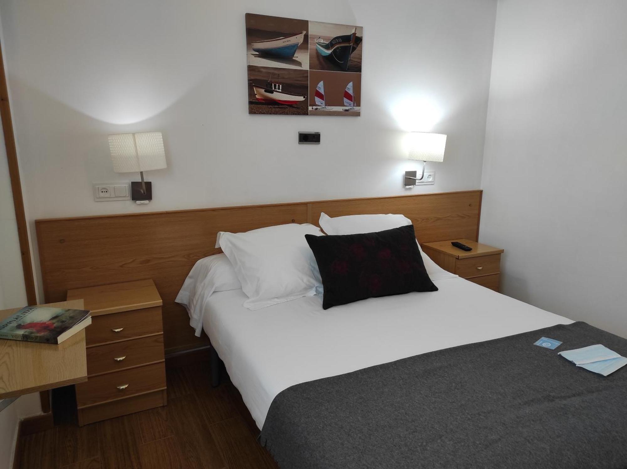 Hotel La Casa Del Abuelo 타피아 데 카사리에고 외부 사진